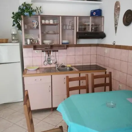 Marijana, Matkino 13a Selce