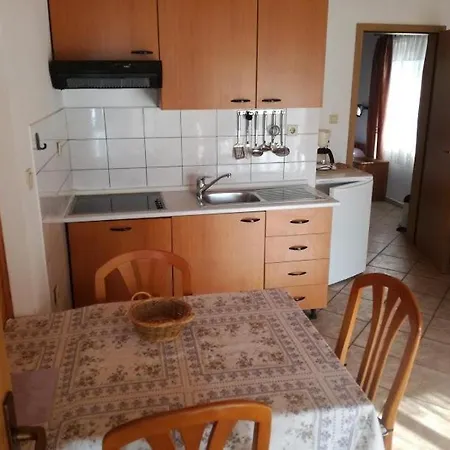 Διαμέρισμα Marijana, Matkino 13a