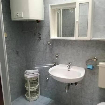 Marijana, Matkino 13a *