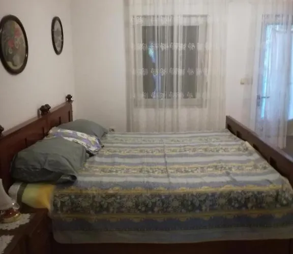 Marijana, Matkino 13a アパート