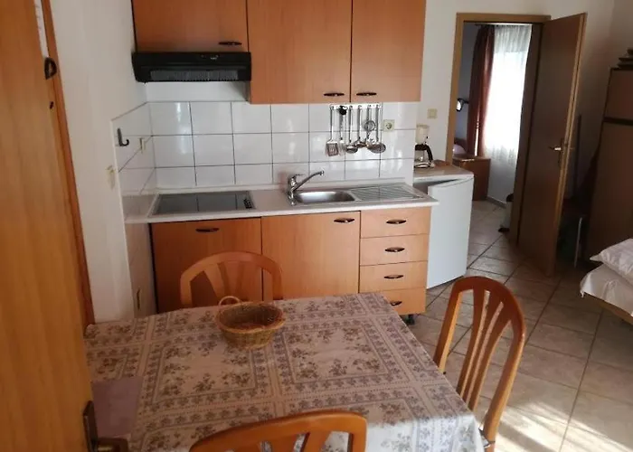 Apartman Marijana, Matkino 13a